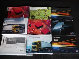 MAN TGX 18.510 4×2 tractor unit / Sleeper ca