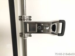 Blyss F1330HD mit Verkaufsklappe Kofferanhänger