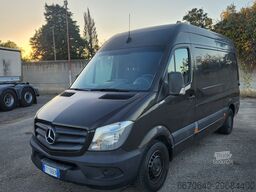 Mercedes -Benz Sprinter F37/33 311