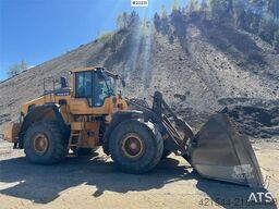 Volvo L180H wheel loader with bucket
