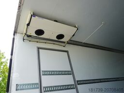Mercedes-Benz Actros 2546 / Lecapitaine refrigerator