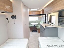 HYMER/ERIBA Eriba Novaline 495 Lulea Leaf, Truma Combi-4 E