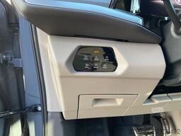 VOLKSWAGEN T7 Multivan Goal eHybrid lang 4MOTION ACC AHK