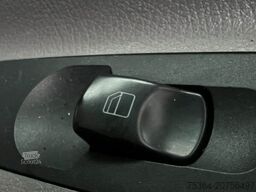 MERCEDES-BENZ Sprinter 313 BlueTEC 9 Sitze+ ENGINE NO GOOD