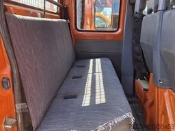 Mercedes-Benz Sprinter 208