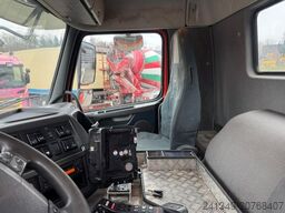 VOLVO FMX-500 8x4 Hiab 26T