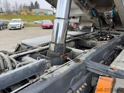 RENAULT C480 8x4 2S Moser