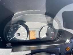 Mercedes-Benz Sprinter 519