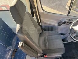 Mercedes-Benz Sprinter 519