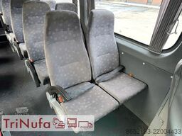 VOLKSWAGEN Crafter | 19 Sitze | Schiebetür |