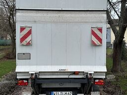 Mercedes-Benz Sprinter 317