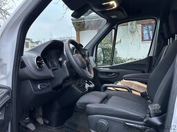 Mercedes-Benz Sprinter 317