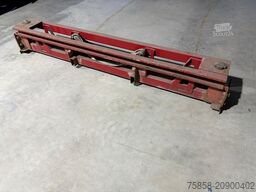 sonstige Ausgleichsbock für gekröpften Tieflader