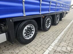 Schmitz Cargobull Curtainsider Mega