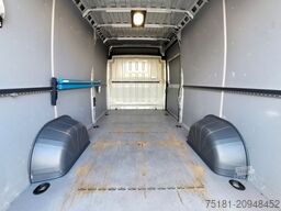 FIAT Ducato 180/2.3 AT/ L5H2/ KAMERA/ NAVI/ AHK