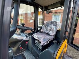 SCHAEFFER 2445 S  Radlader Hoflader Hofschlepper