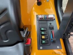 SCHAEFFER 2430 SLT Hoflader Radlader Hofschlepper