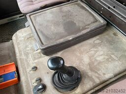 Mercedes-Benz 2635 6x4 2635 6x4, V8-Motor