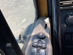 DAF FAK 85 CF 410 8x2 VDL 25 Ton haakarmsysteem