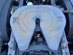 Volvo FH 500 6x2/4 VOLVO DEMO TRUCK! / STEERED PUSHER...