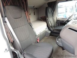 DAF 106XF 530 Space Cab