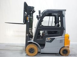 STILL RCE25 Triplex 3.+4. Ventil Kabine erst 3 Stunden