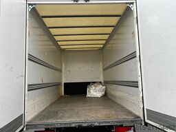 MAN TGE  3.140  Möbel