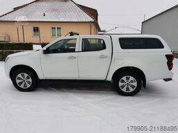 ISUZU D-Max Space Cab 4WD LS Hardtop