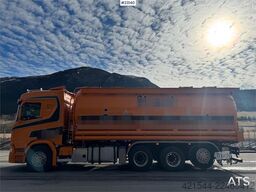 Scania R650 8x4 Bulk Truck with Bulk Trailer – Jilko Body