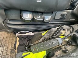 Volvo FM450 box truck 6x2 w/ full side opening, 2 zone u