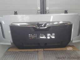 Mercedes-Benz Frontklappe , weiß, schmal MAN TGM / TG3