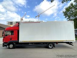 man TGL 8.220 Möbelkoffer