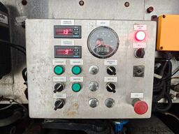 Mercedes-Benz Axor 1833 4x2 Fico 3P