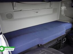 VOLVO FH 460 Globetrotter XL i-Save I-ParkCool