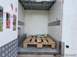 Mercedes-Benz Axor Fish Truck (Box Truck)