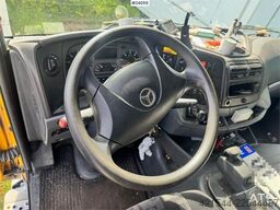 Mercedes-Benz Axor Fish Truck (Box Truck)