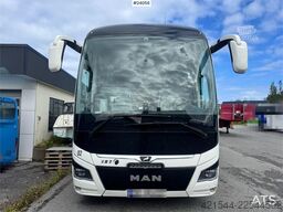 MAN Lion’s Coach Coach Bus – 53 + 2 Seats