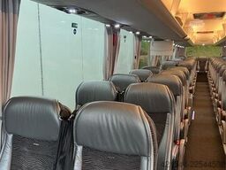 MAN Lion’s Coach Coach Bus – 53 + 2 Seats