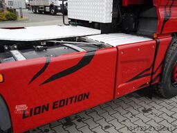 MAN TGX 33.640 6x4 tractor unit / GVM 70 t