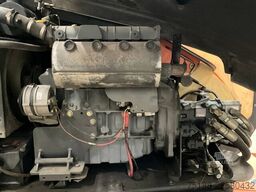 JCB 600 AJ