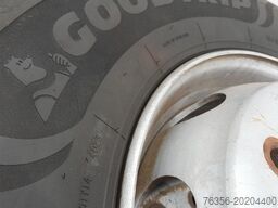 Diversen Occ vrachtwagenband 315/80R22.5 157/154L Goodtrip