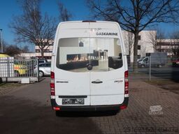 MERCEDES-BENZ Sprinter II Kasten 210 CDI / Nr. 174