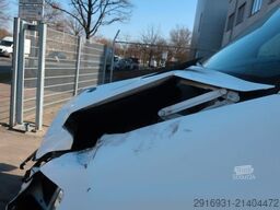 MERCEDES-BENZ Sprinter II Kasten 210 CDI / Nr. 174