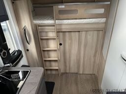 Hobby De Luxe 490 KMF Modell 2026 1800kg Garage