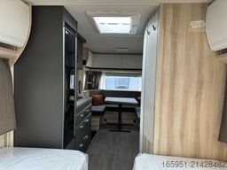 Hobby De Luxe 495 UL IC Sonder. Mod. 2026 1800 kg