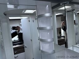 Hobby De Luxe 495 UL IC Sonder. Mod. 2026 1800 kg