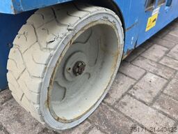 Genie GS4047 Electric, 14m Working Height, 350kg Capacit