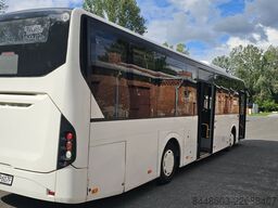 Volvo 8900