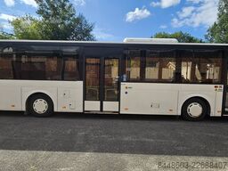 Volvo 8900