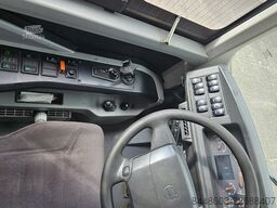 Volvo 8900